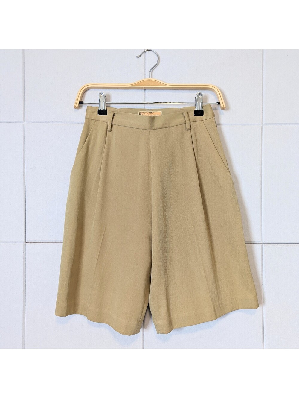 Vintage 90s silk cotton pleated wide leg tailored shorts